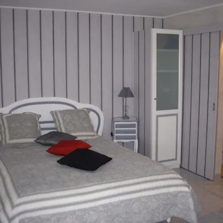 Des Cigales Отель типа 