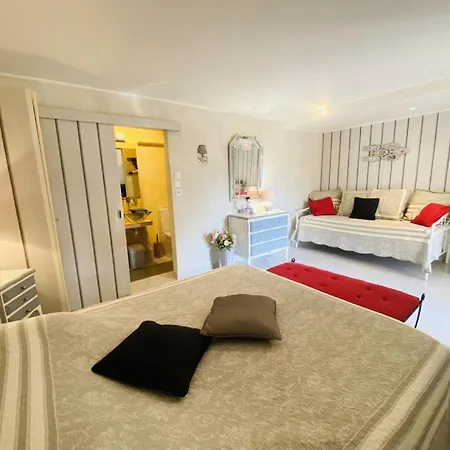 Bed and Breakfast Des Cigales Νιμ