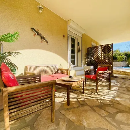 Des Cigales Bed and Breakfast